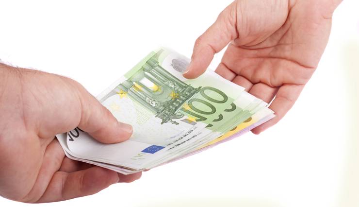 Dons manuels de somme d’argent : réforme 2025 en faveur de l’investissement locatif
